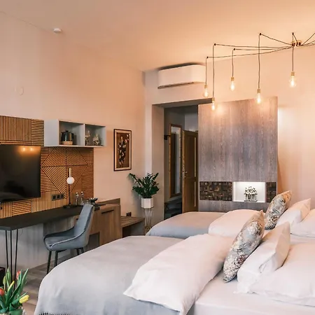 Martina**** Guest house